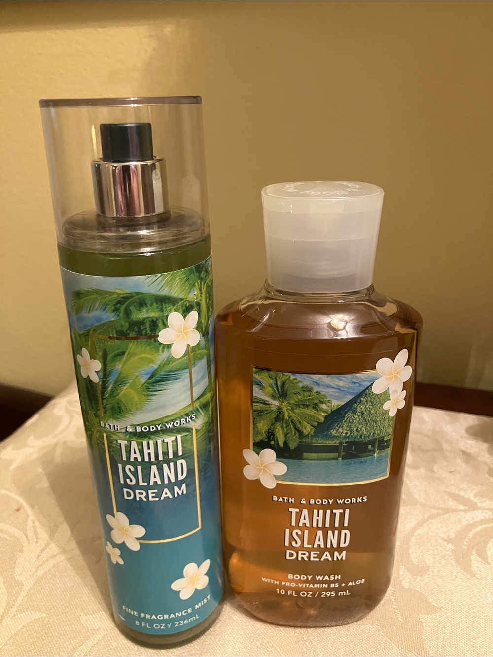 🥥Bath & Body Works Tahiti Island Dream spray & body wash bundle NWT